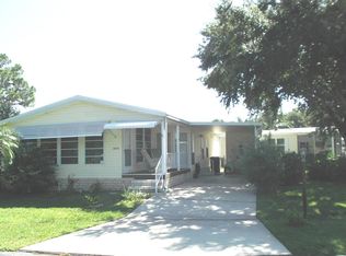 2215 Walden Pond Dr, Lake Wales, FL 33898