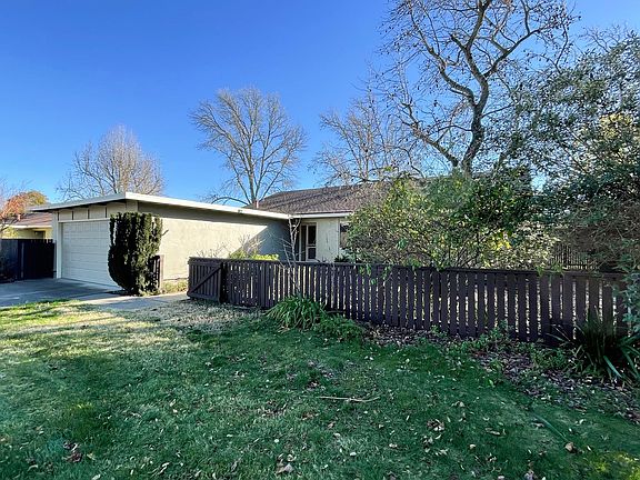 4th image of 106 Temelec Cir