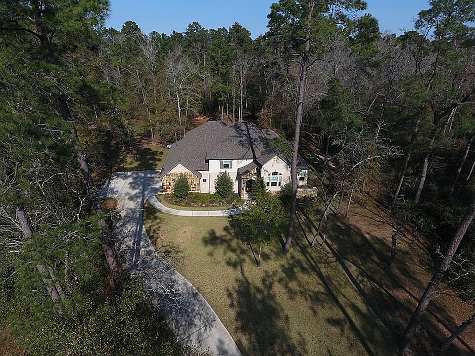 Over 3 acres in CDS!!