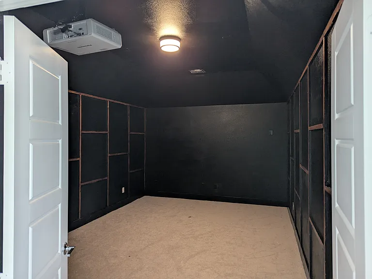 749 Pentonville Ln — Photo 24