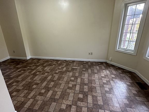 2nd image of 2329 E 93rd St #2331
