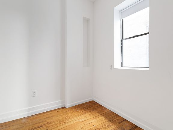 5th image of 630 E 9th St APT 1