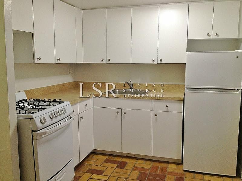 2nd image of 33 Gold St APT 710