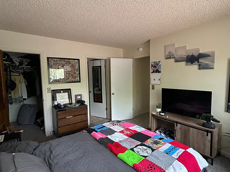 823 W Birch Ave #B — Photo 21