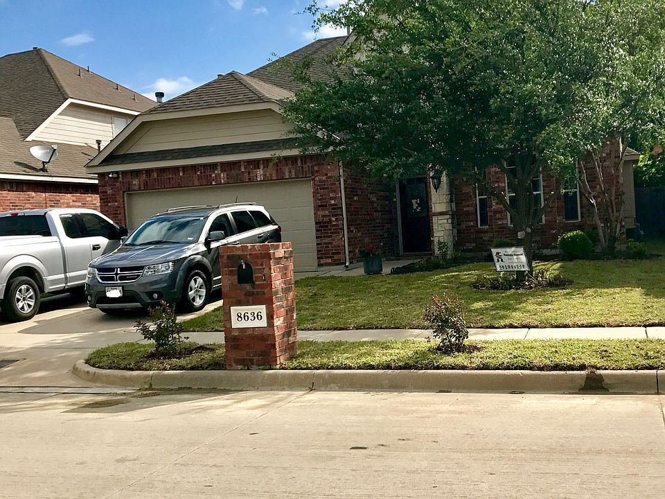 2nd image of 8636 Corral Cir