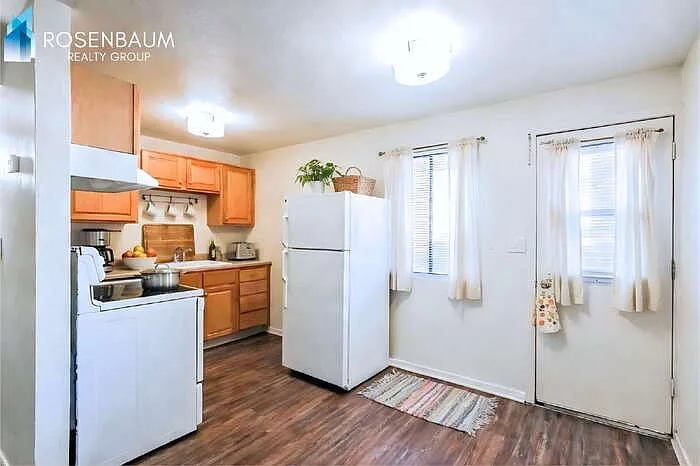 455 W Kelso St #206 — Photo 6