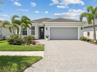 10004 Coral Shore Dr, Englewood, FL 34223