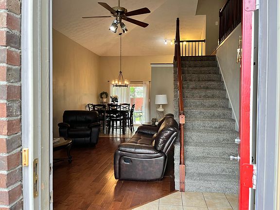 3rd image of 2480 Shady Hills Dr