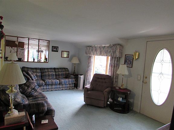3rd image of 1347 Lincoln Ave