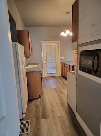 1st image of 34A S Philadelphia St