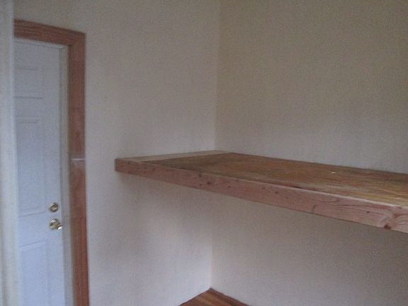 4th image of 282 Humboldt St #3