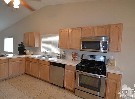 3rd image of 32990 Cathedral Canyon Dr