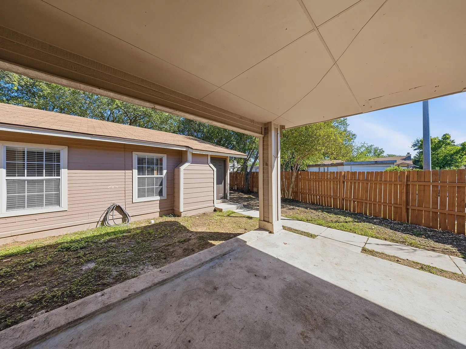 2 bed, 780 sqft, $1,375 — Photo 3
