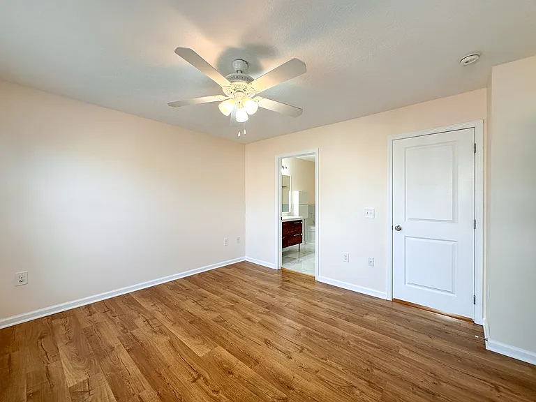 3801 Dowitcher Ln — Photo 24