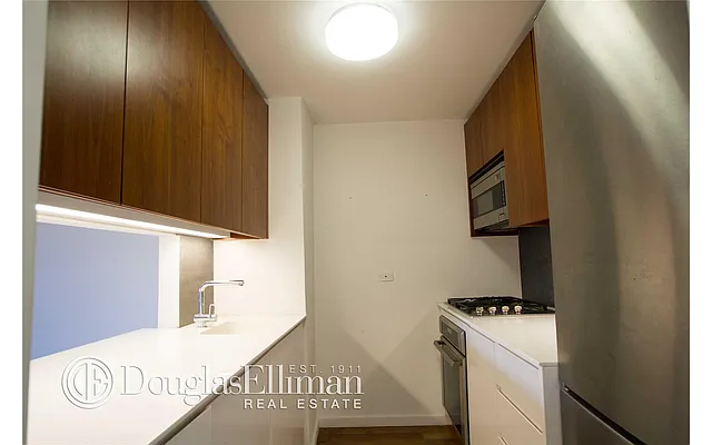 Rented by Douglas Elliman | media 35