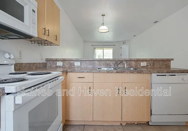 12201 Indian Creek Dr — Photo 9