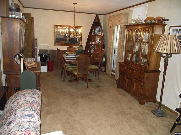 3rd image of 1031 Church St