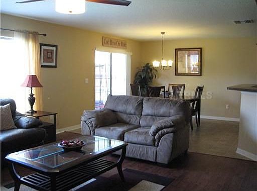3rd image of 9327 Zincoe Ln