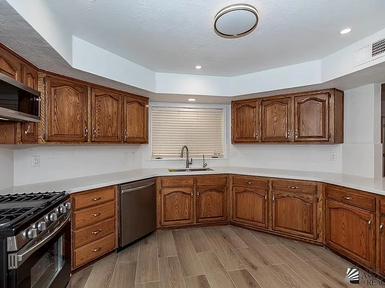 2174 S Del Valle Way — Photo 7