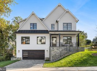 4012 Vacation Ln, Arlington, VA 22207