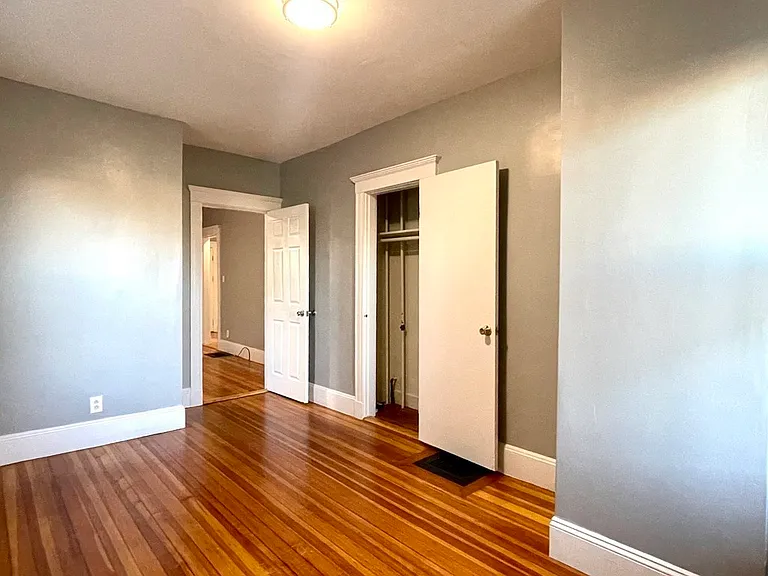 29 W Tremlett St #1 — Photo 4