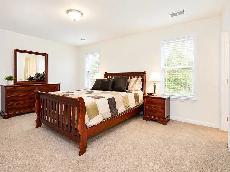 122 Broadstone Dr — Photo 9