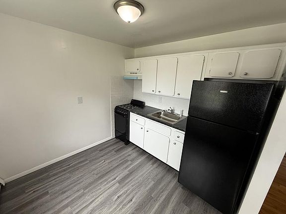 3rd image of 43 Rome Ave