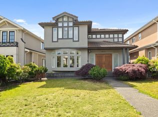 6823 Killarney St, Vancouver, BC V5S 2Y2