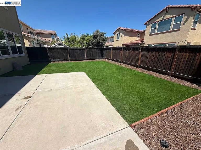 2602 Brookshire St — Photo 11