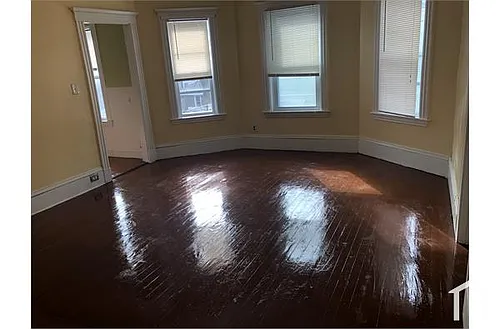 133 Florence St #135 Photo 1