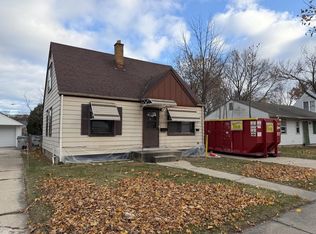 5318 N 61st St, Milwaukee, WI 53218