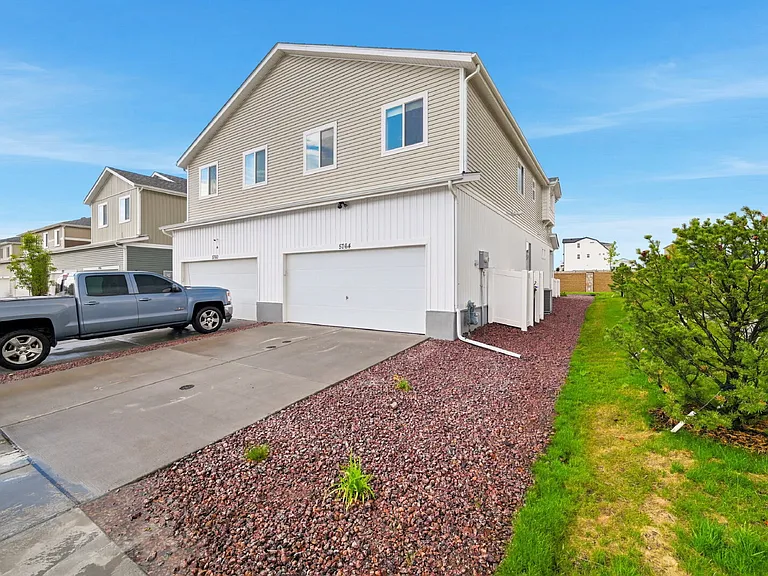 5764 Dakan Loop — Photo 28