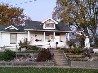 1100 S 4th St, Stoughton, WI 53589