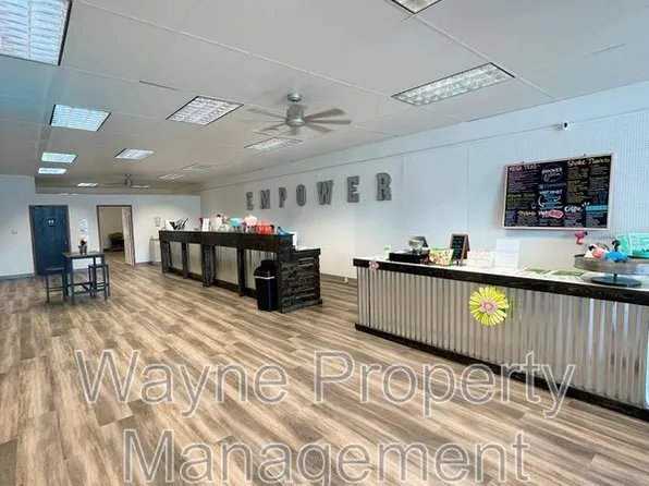 637 2nd St Floor 1, Webster City, IA 50595