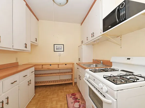 175-06 Devonshire Rd #4J, Queens, NY 11432