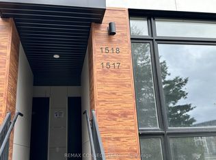 11 David Eyer Rd #1518, Richmond Hill, ON L4S 0N3