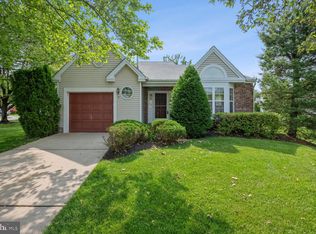 9 Pecan Ct, Mount Laurel, NJ 08054
