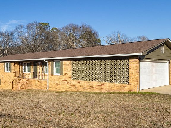 2nd image of 3491 Sandy Cir