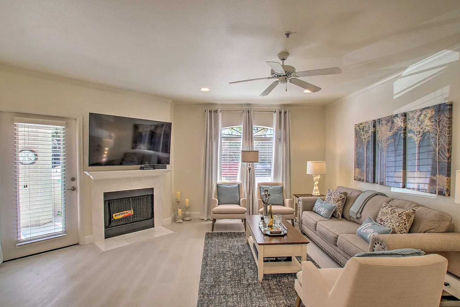 2 bed, 2.0 bath, 1194 sqft, $3,628 — Photo 2
