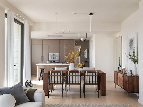 3rd image of 58 Saint Marks Pl #1202
