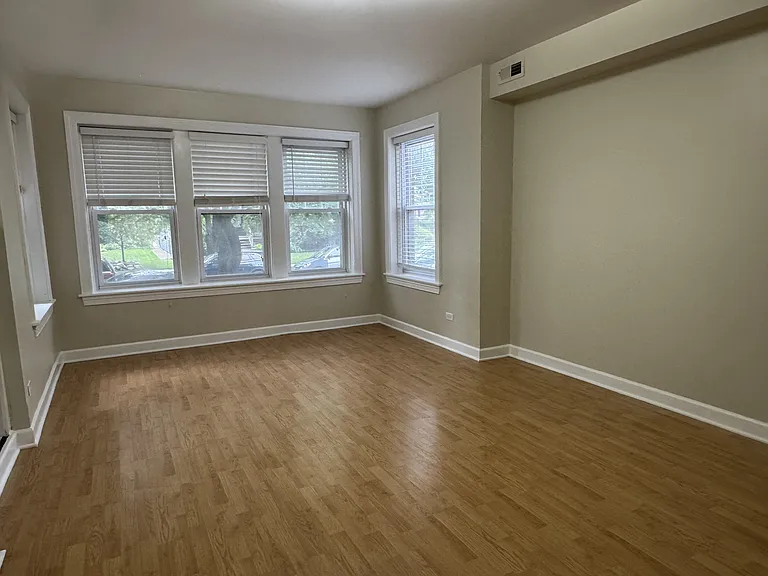 4950 N Christiana Ave #1 — Photo 9
