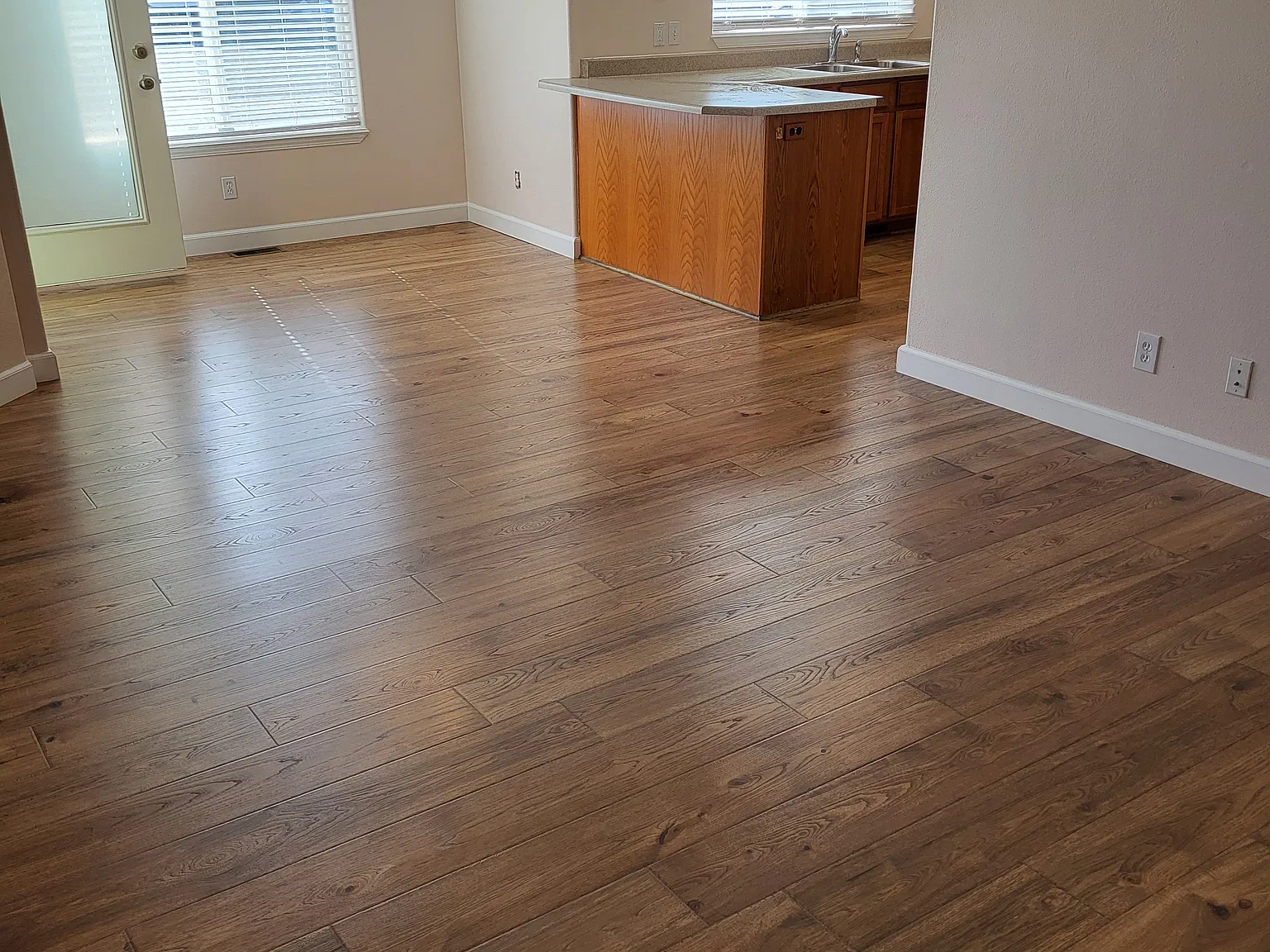 3 bed, 1328 sqft, $2,350 — Photo 4