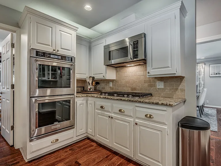 11105 Leaning Elm Rd — Photo 17