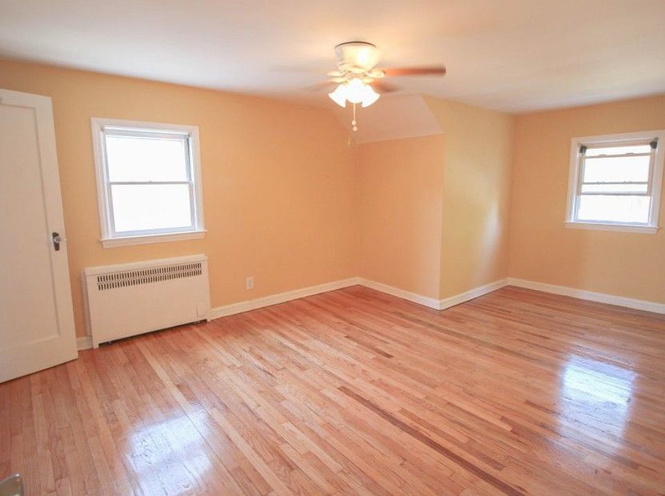 1st image of 81 Grant Ave #2