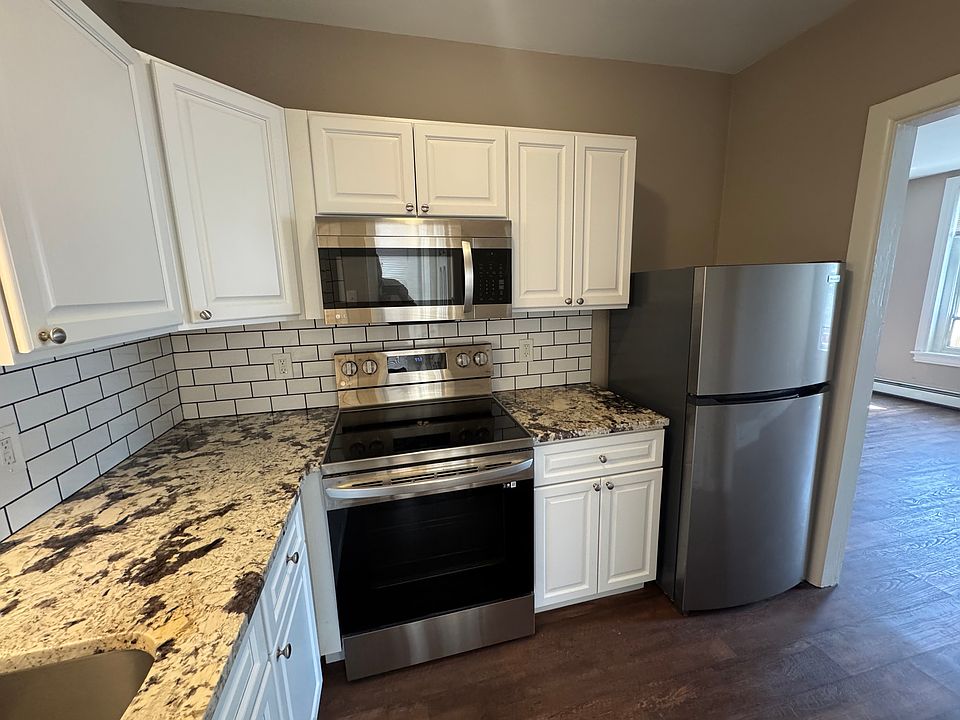 1st image of 15 2nd Ave APT 3