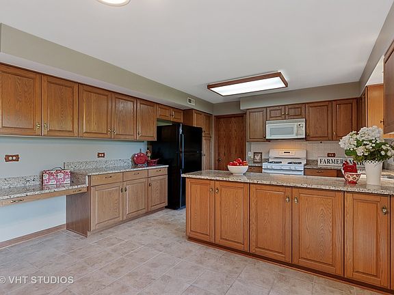 4th image of 6280 Winchester Ct
