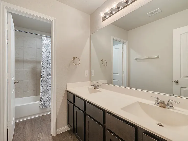 5774 Paseo Pl #3 — Photo 4