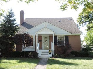 626 S Spring Rd, Elmhurst, IL 60126