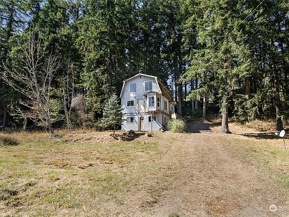 3rd image of 1212 E Herron Boulevard NW