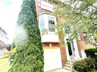 11427 Tiger Lily Ln, Fairfax, VA 22030
